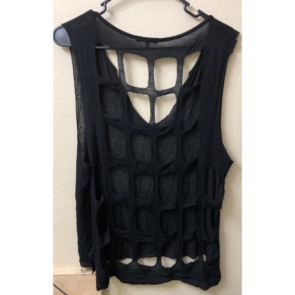 Black v neck tank top - Picture 5 of 5